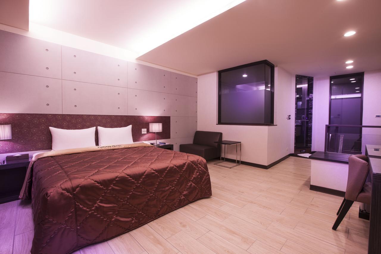 Foxdou Business Motel Тайнан Екстериор снимка
