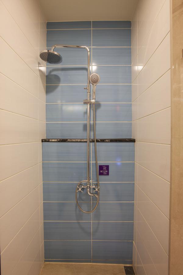 Foxdou Business Motel Тайнан Екстериор снимка