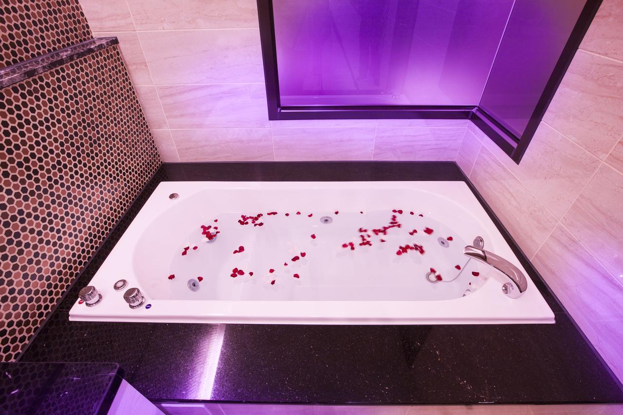 Foxdou Business Motel Тайнан Екстериор снимка