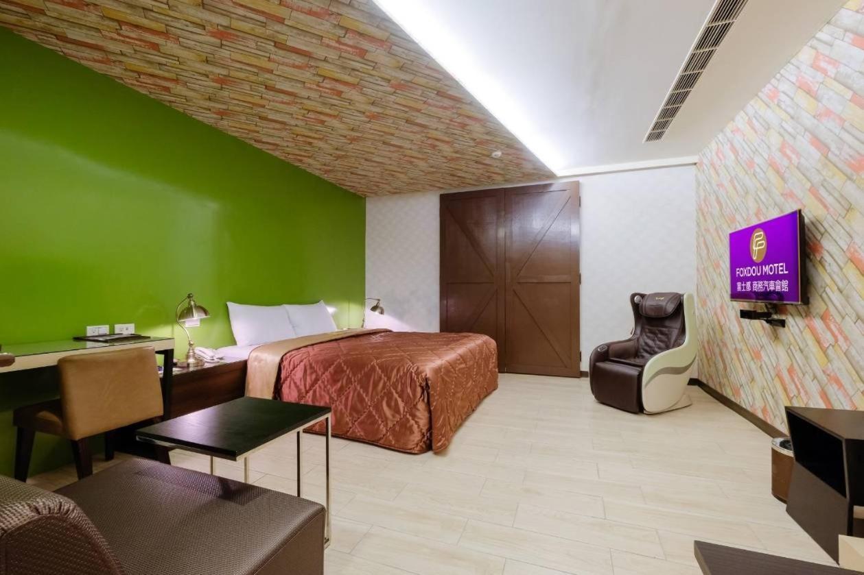 Foxdou Business Motel Тайнан Екстериор снимка